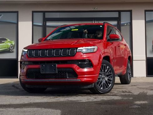 Used 2022 Jeep Compass Limited w/ (RED) Package image 6