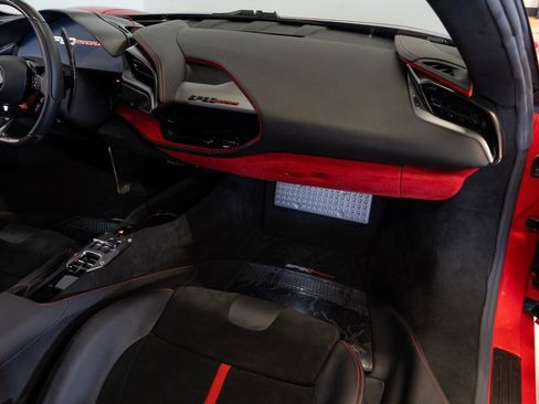 Used 2022 Ferrari SF90 Stradale image 9