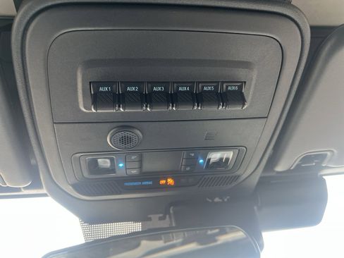 New 2025 Ford Bronco Badlands image 19