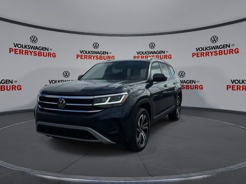 Used 2023 Volkswagen Atlas SEL AWD/4WD image 3