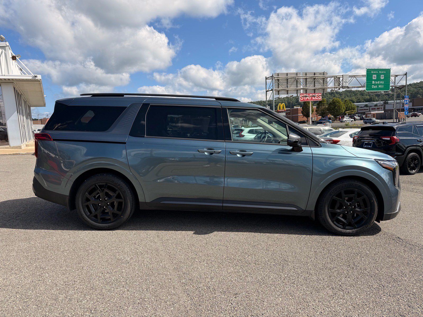 Used 2026 Kia Carnival SX Prestige FWD image 7