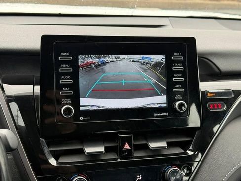 Used 2024 Toyota Camry SE image 20