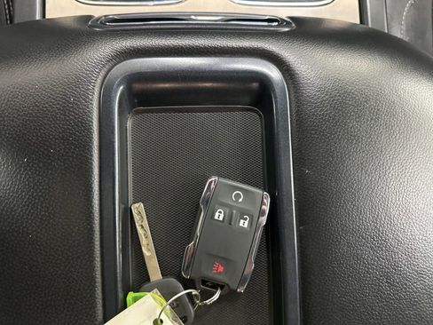 Used 2015 GMC Sierra 1500 Denali w/ Driver Alert Package image 39