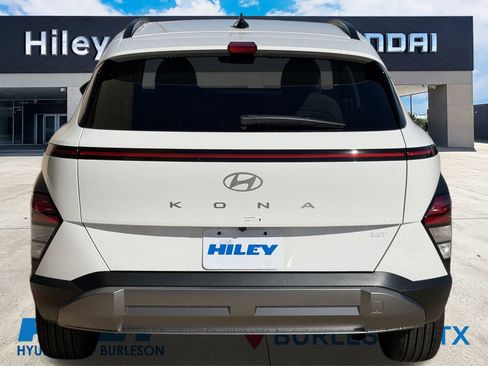 Used 2026 Hyundai Kona SEL Premium image 5