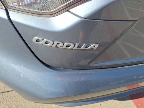 Used 2021 Toyota Corolla LE image 13
