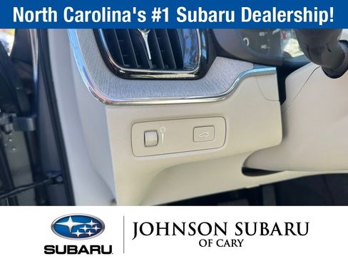 Used 2021 Volvo XC60 T5 Inscription w/ Advanced Package image 21