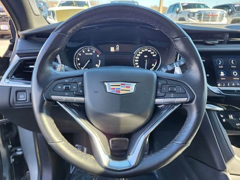 Used 2024 Cadillac XT6 Sport image 27