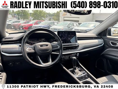 Used 2022 Jeep Compass Latitude AWD/4WD image 13