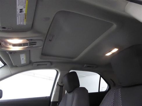 Used 2015 Chevrolet Equinox LT w/ Driver Convenience Package image 17