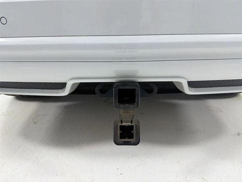 Used 2016 Porsche Cayenne GTS AWD/4WD image 25