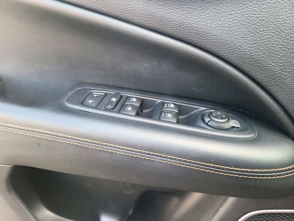 Used 2021 Jeep Compass Limited AWD/4WD image 19