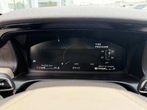 Used 2020 Lincoln Aviator Reserve w/ Equipment Group 202A image 40