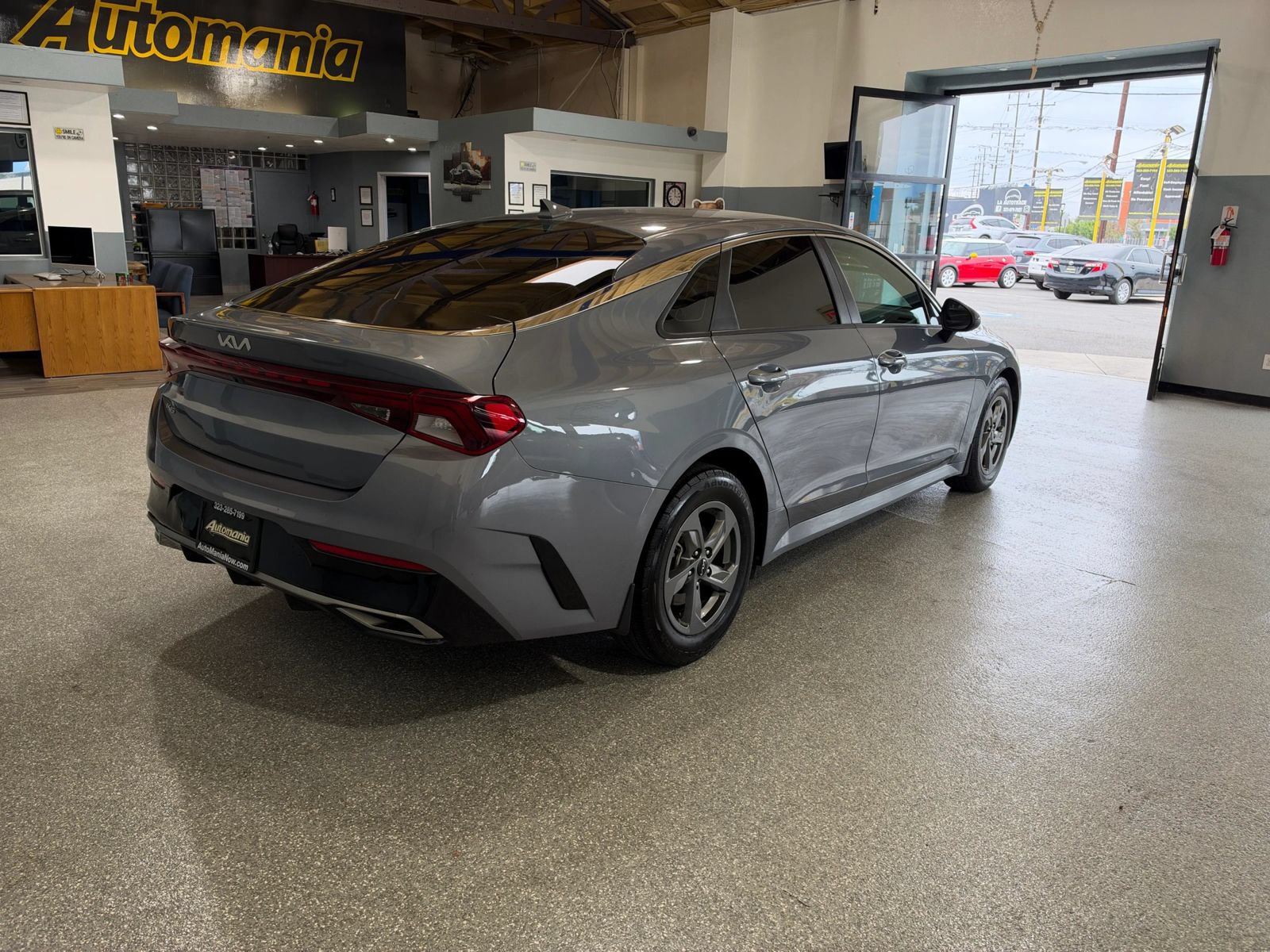 Used 2022 Kia K5 LXS FWD image 7