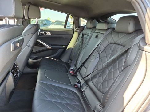 Used 2025 BMW X6 xDrive40i w/ Climate Comfort Package AWD/4WD image 20