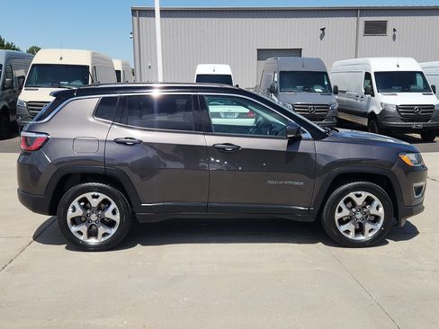 Used 2020 Jeep Compass Limited AWD/4WD image 38