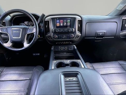 Used 2018 GMC Sierra 1500 Denali AWD/4WD image 4