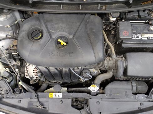 Used 2014 Hyundai Elantra GT FWD image 30