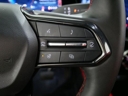 Used 2024 Chevrolet Blazer EV RS image 28