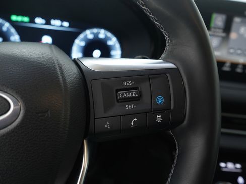 Used 2024 INFINITI QX60 Sensory image 32