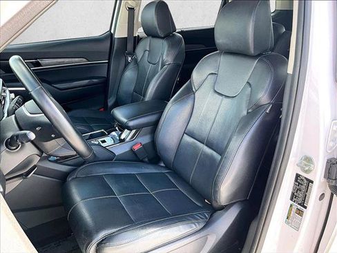 Used 2022 Kia Telluride SX w/ Towing Package FWD image 27