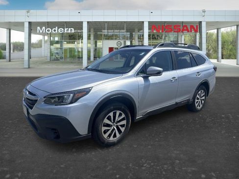 Used 2022 Subaru Outback Premium w/ Popular Package #1 AWD/4WD image 1