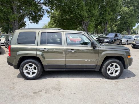 Used 2015 Jeep Patriot Sport FWD image 5
