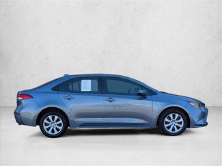 Used 2025 Toyota Corolla LE video 3