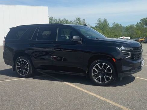 Used 2024 Chevrolet Tahoe RST w/ Luxury Package AWD/4WD image 2