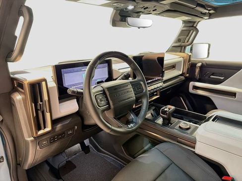 Used 2024 GMC Hummer EV 3X w/ Omega Edition AWD/4WD image 9
