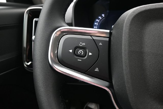 New 2026 Volvo XC40 B4 Core w/ Protection Package Premier FWD image 24