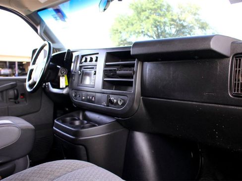 Used 2017 Chevrolet Express 2500 LT w/ LT Preferred Equipment Group image 25