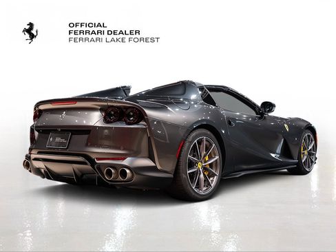 Certified 2022 Ferrari 812 GTS Base image 10