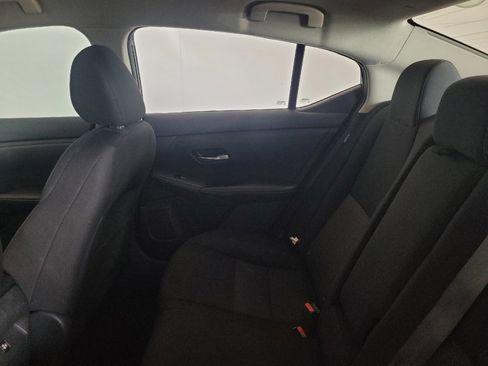 Used 2021 Nissan Sentra SV FWD image 18