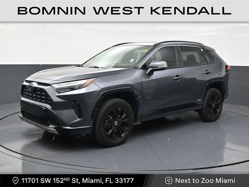 Used 2023 Toyota RAV4 SE AWD/4WD image 1