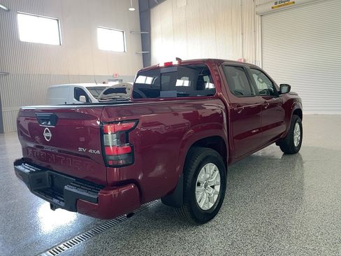 Used 2024 Nissan Frontier SV w/ SV Convenience Package AWD/4WD image 18