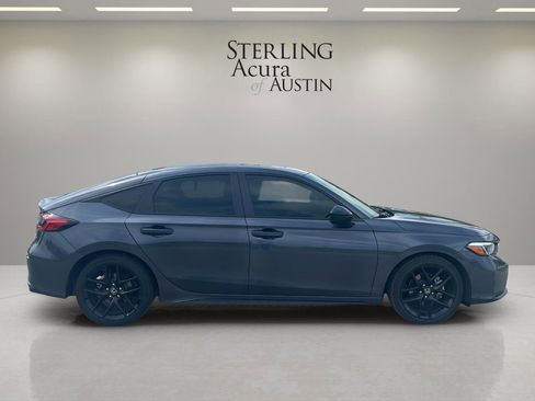 Used 2025 Honda Civic Sport image 4