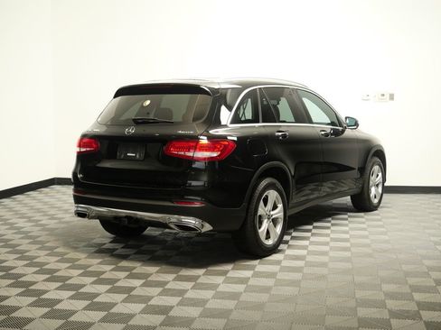 Used 2017 Mercedes-Benz GLC 300 4MATIC image 8