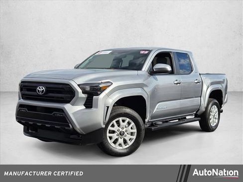 Certified 2025 Toyota Tacoma SR5 image 1