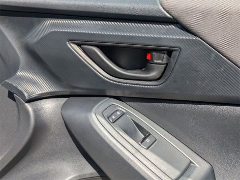 Used 2024 Subaru Crosstrek 2.0i Premium image 33