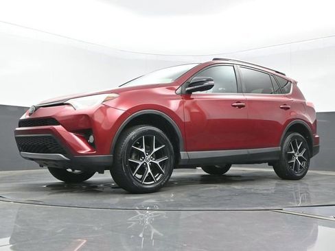 Used 2018 Toyota RAV4 SE w/ Power Extra Value Package FWD image 23
