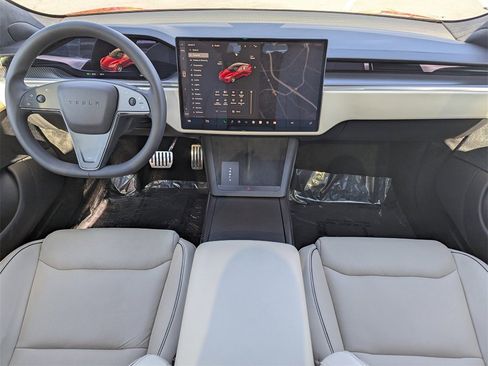 Used 2021 Tesla Model S Plaid image 6