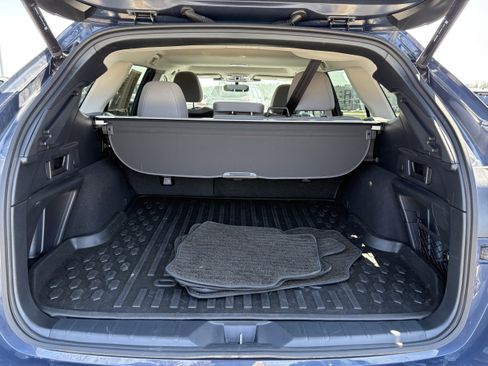 Used 2025 Subaru Outback Premium image 12