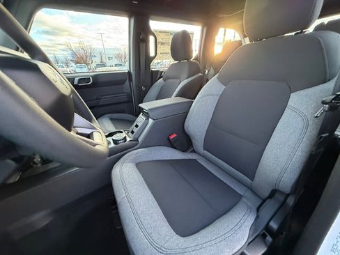 New 2025 Ford Bronco 4-Door AWD/4WD image 11