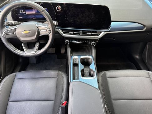 Used 2024 Chevrolet Equinox EV LT AWD/4WD image 16