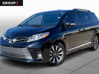 Used 2018 Toyota Sienna Limited Premium video 1