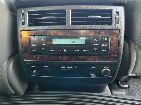 Used 2008 Toyota Land Cruiser image 30