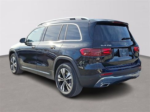 New 2026 Mercedes-Benz GLB 250 4MATIC image 6