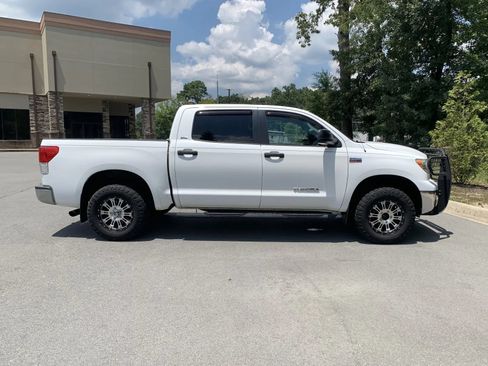 Used 2013 Toyota Tundra 2WD CrewMax w/ Tow Pkg image 8