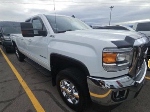Used 2017 GMC Sierra 3500 SLE image 5