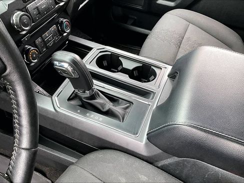 Used 2018 Ford F150 XLT w/ Equipment Group 302A Luxury AWD/4WD image 17